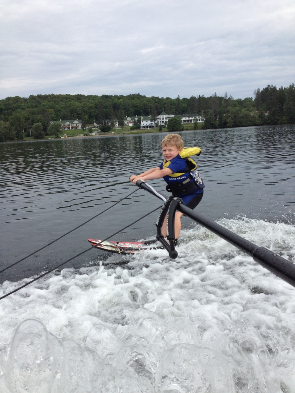 bumbo child_skiing